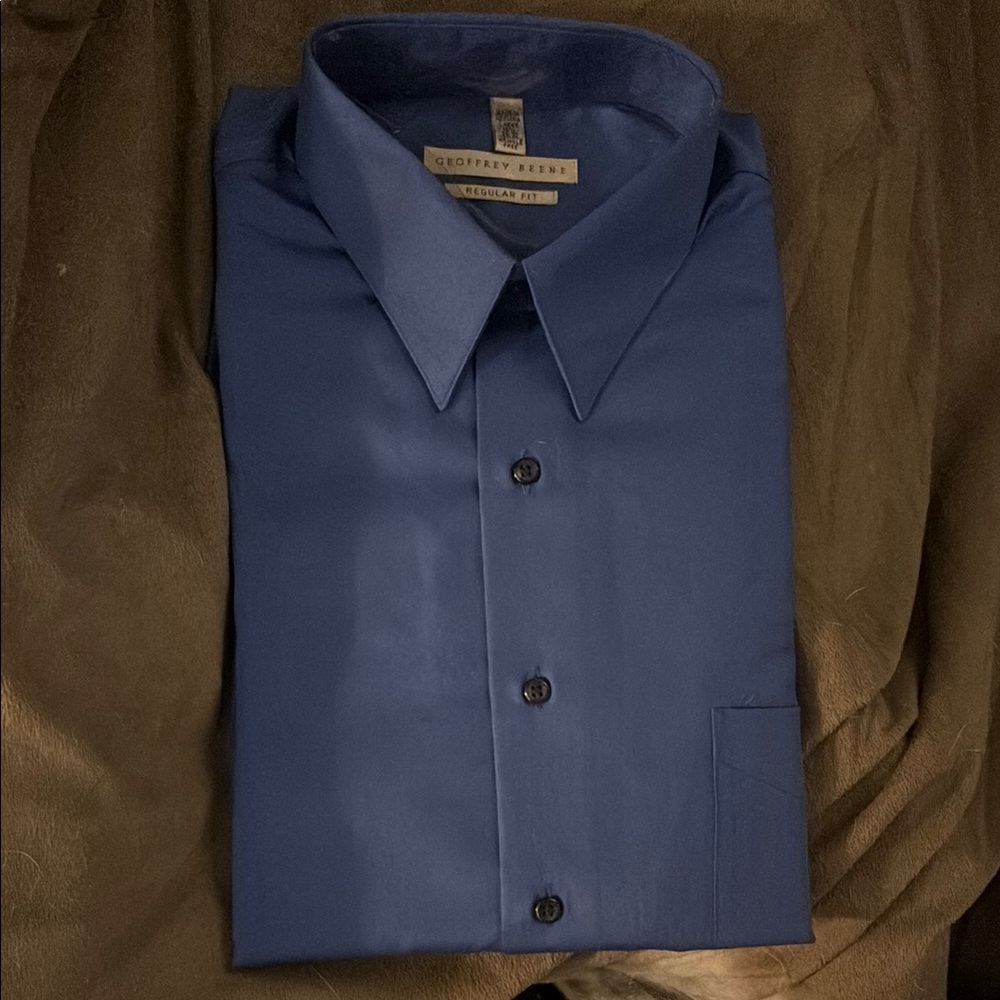 New Geoffrey Beene Blue Dress Shirt, Regular Fit, Neck 16.5 Sleeve 34/35